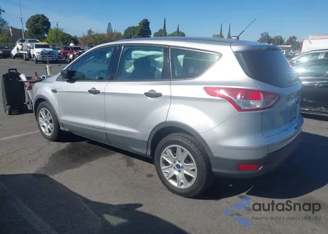 2016 Ford Escape S z USA, uszkodzony, nr VIN 1FMCU0F73GUB99436